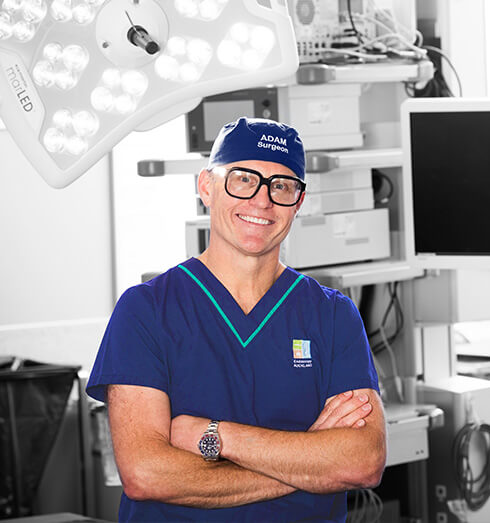 HPB Surgeon, Associate Professor Adam Bartlett is about to perform a hernia surgery at Laparoscopy Auckland